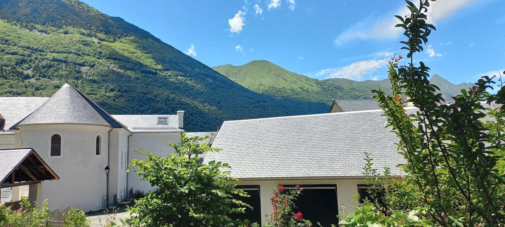 Du Doumet 4 étoiles Et Garage Privé *