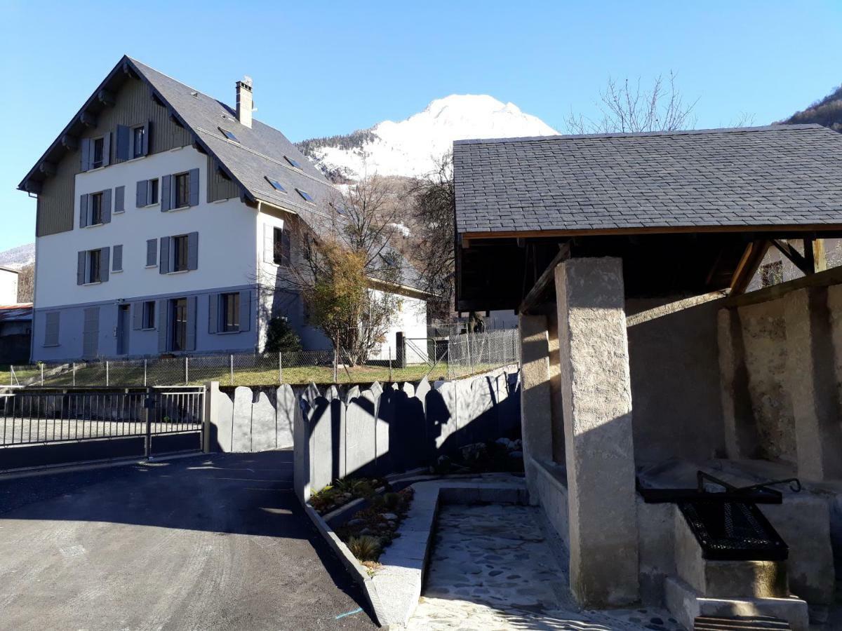 Du Doumet 4 étoiles Et Garage Privé *