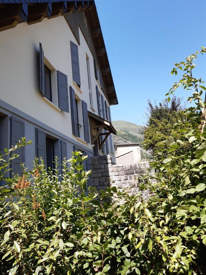Du Doumet - Luz Centre - Parking Et Garage Individuel Ferme - Draps Et Serviettes Inclus *